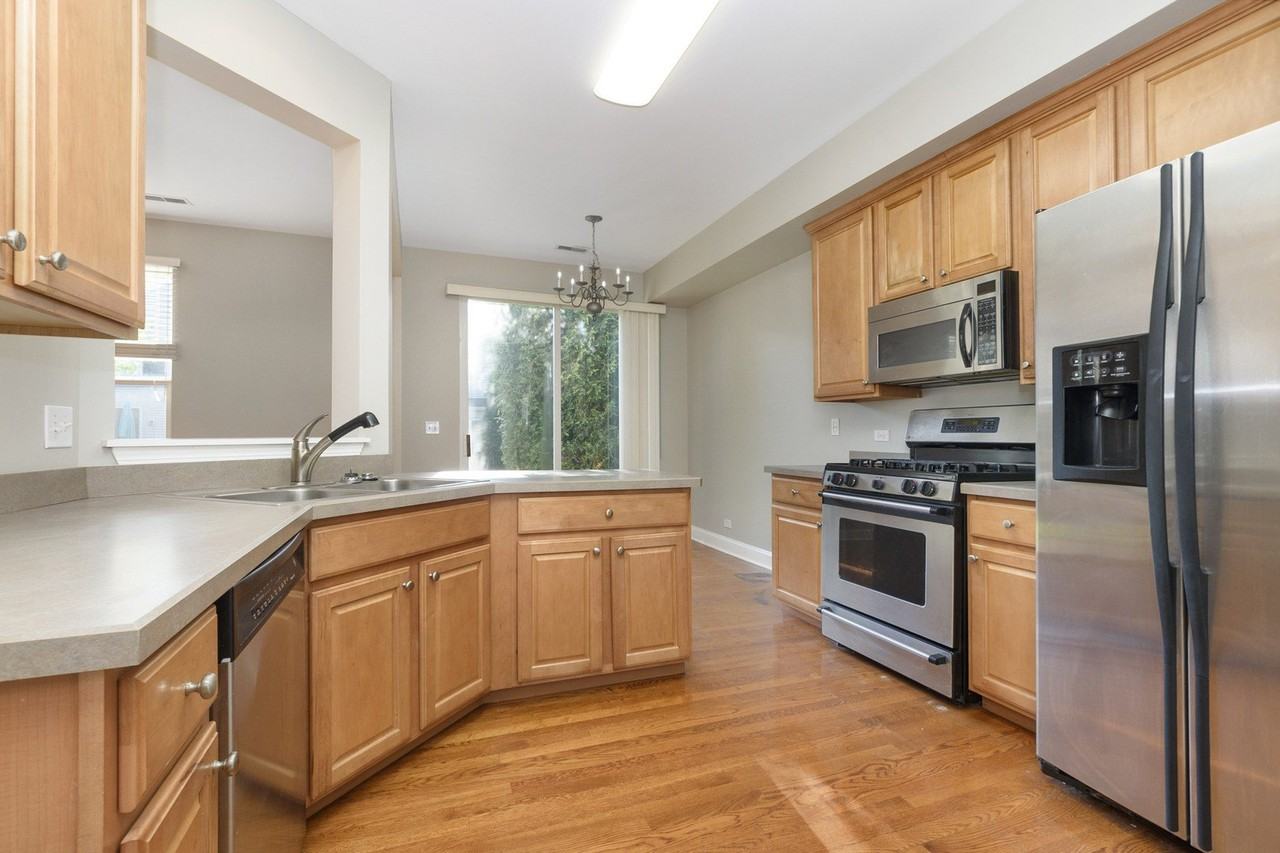 3124 Ollerton Ave - Photo 6 of 17