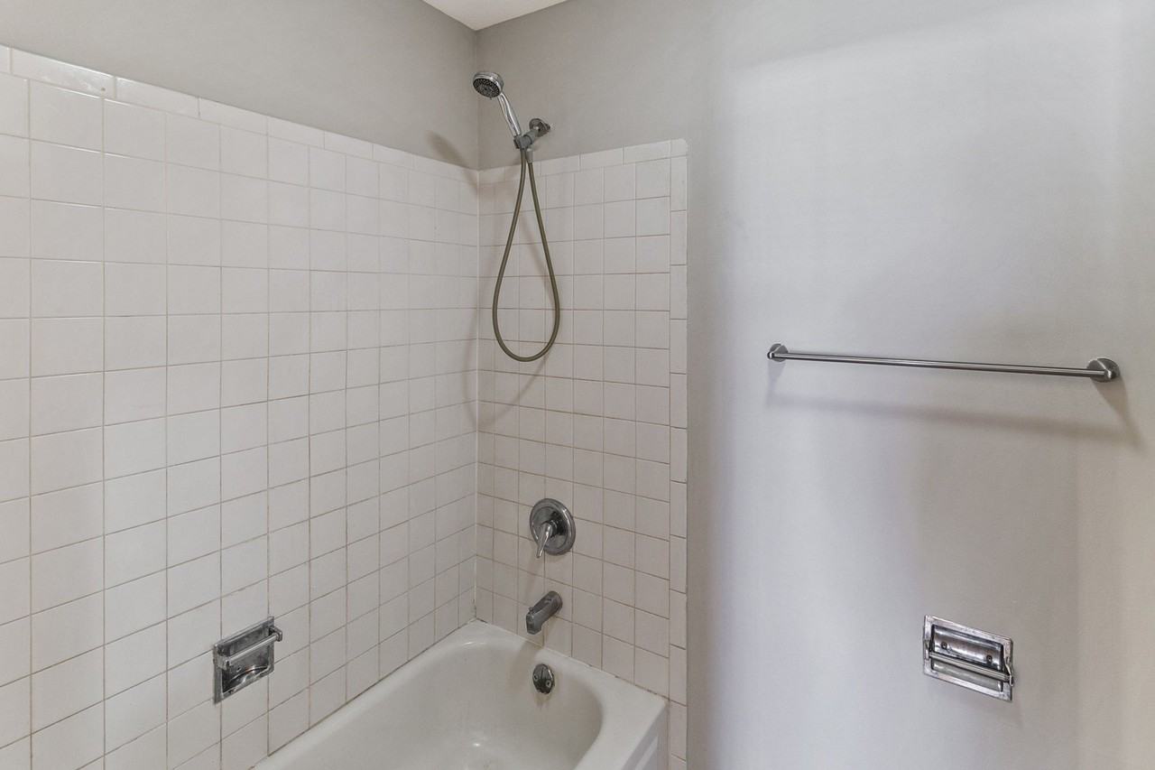 14163 S Napa Circle Drive - Photo 3 of 5