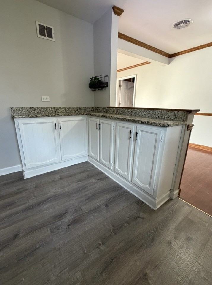 18453 Clyde Rd - Photo 5 of 9