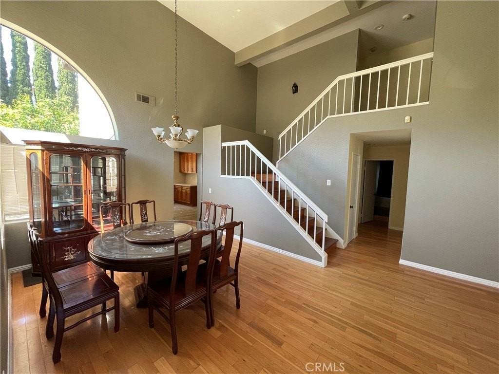 955 Longview Dr - Photo 5 of 49