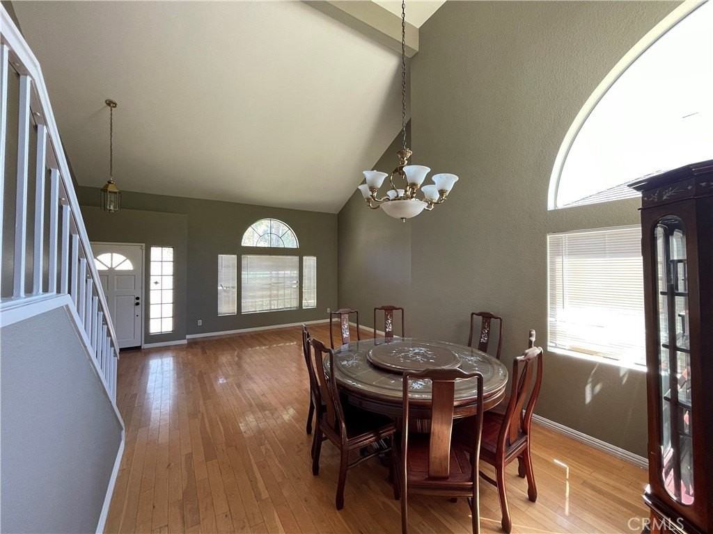 955 Longview Dr - Photo 6 of 49