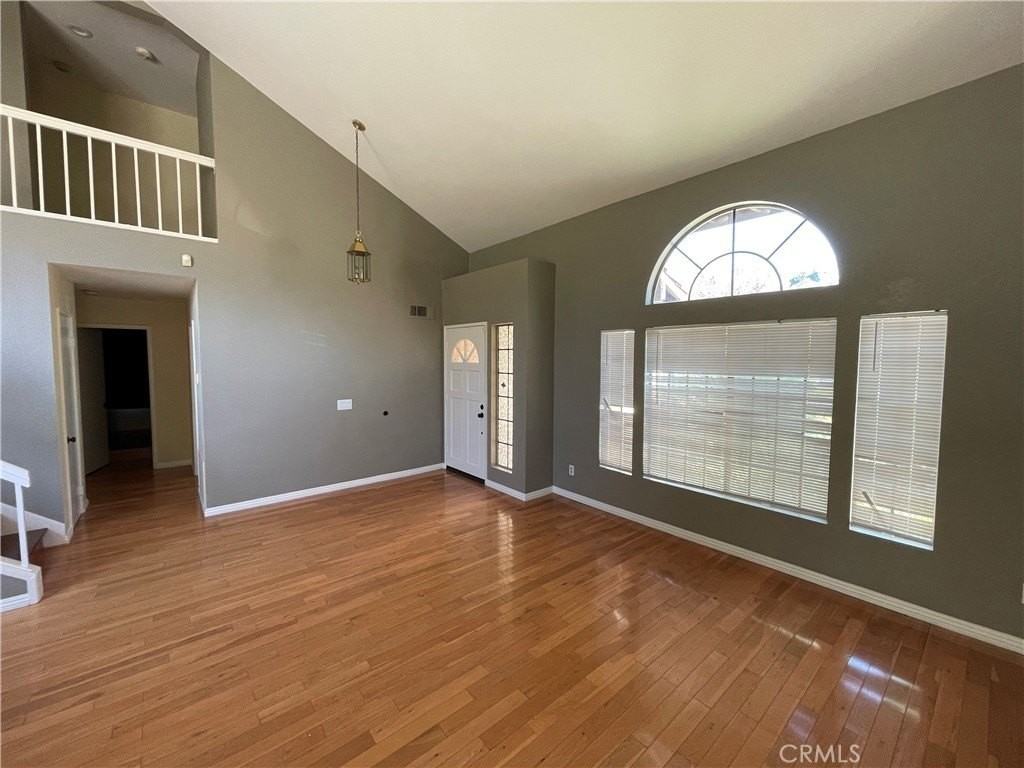 955 Longview Dr - Photo 7 of 49