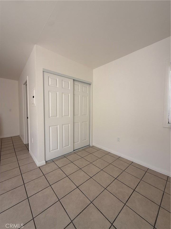 1127 Magnolia Ave #10 - Photo 3 of 7