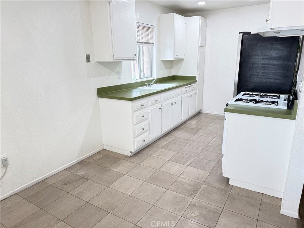 420 E Blueridge Ave - Photo 2 of 23