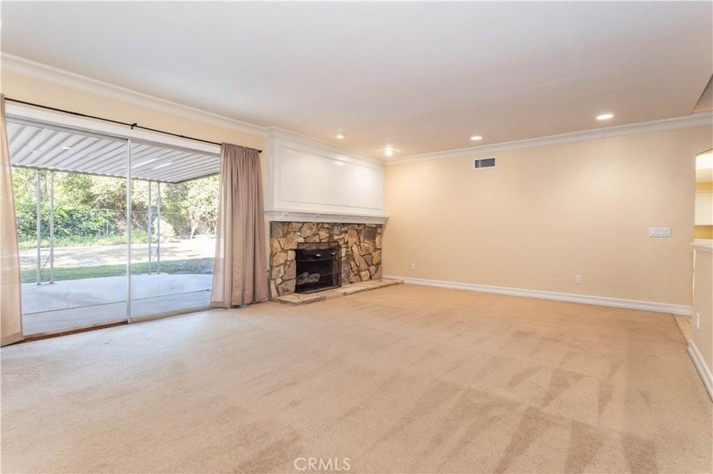 11761 Encino Ave - Photo 5 of 42