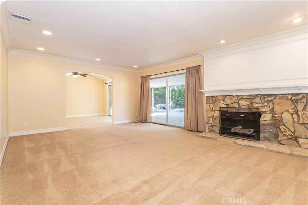 11761 Encino Ave - Photo 6 of 42