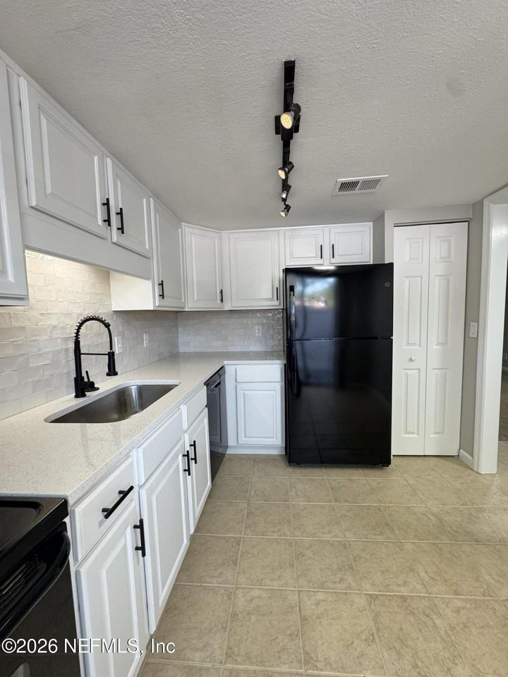 8880 Old Kings Rd #86 - Photo 4 of 35
