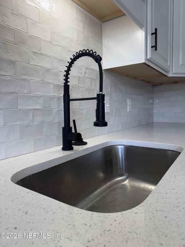 8880 Old Kings Rd #86 - Photo 5 of 35