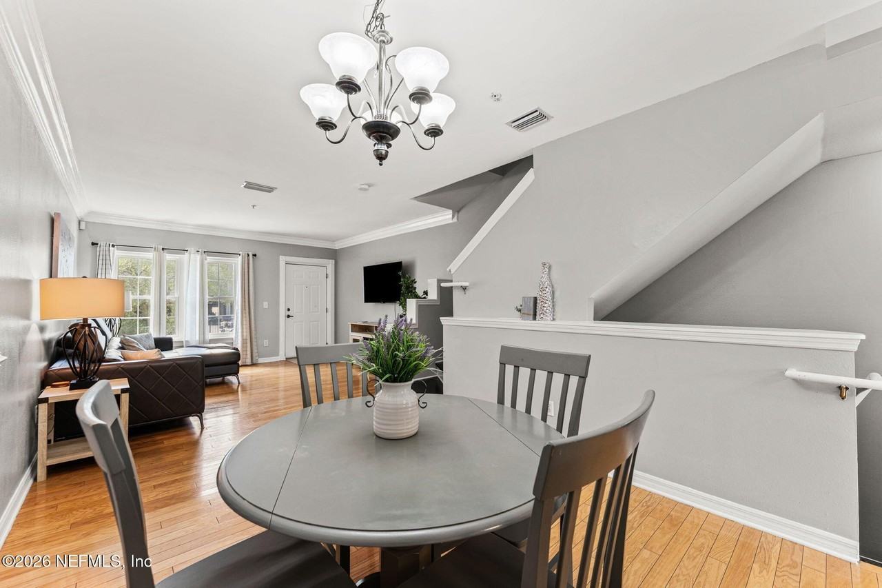 343 E Church St - Photo 5 of 24