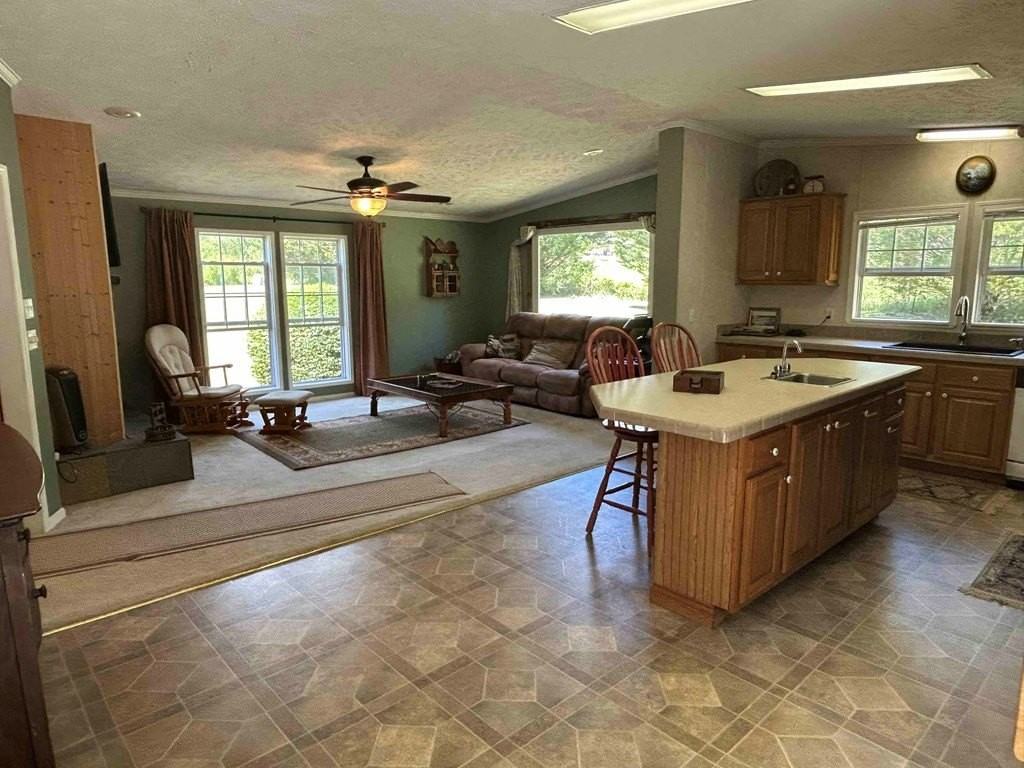 113 Logan Creek Ln - Photo 5 of 15