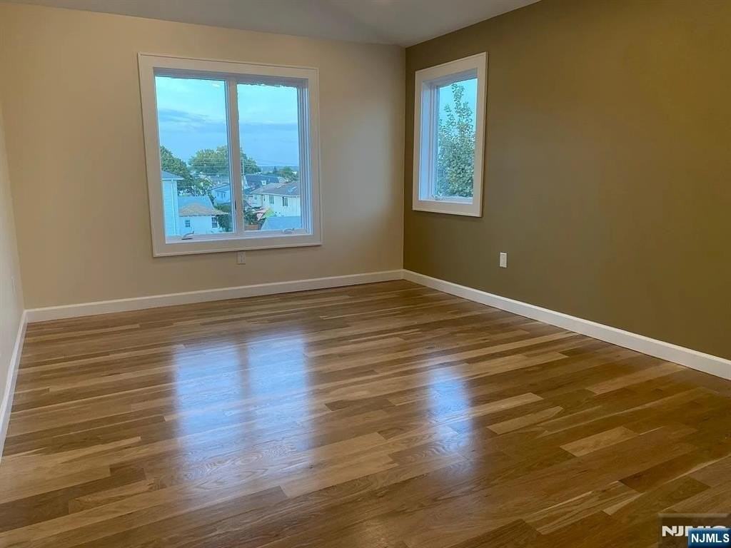 353 Hoboken Rd - Photo 3 of 12