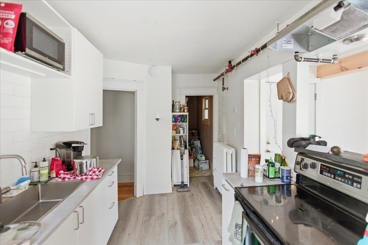 52 Isham St #2 - Photo 5 of 15