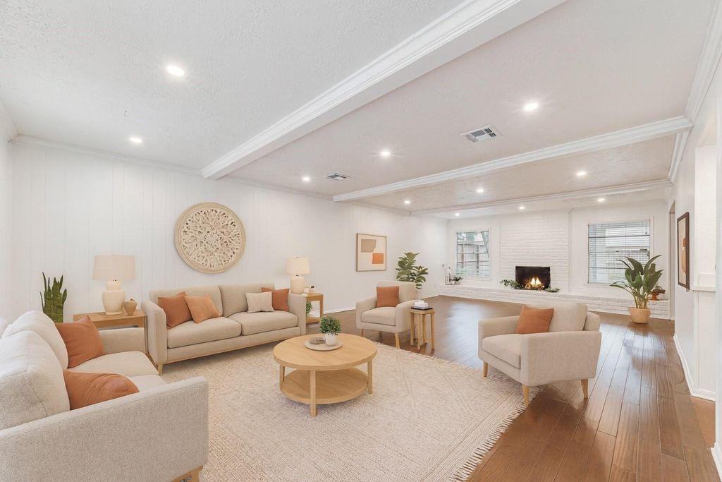 Teakwood Forest Dr - Photo 3 of 8