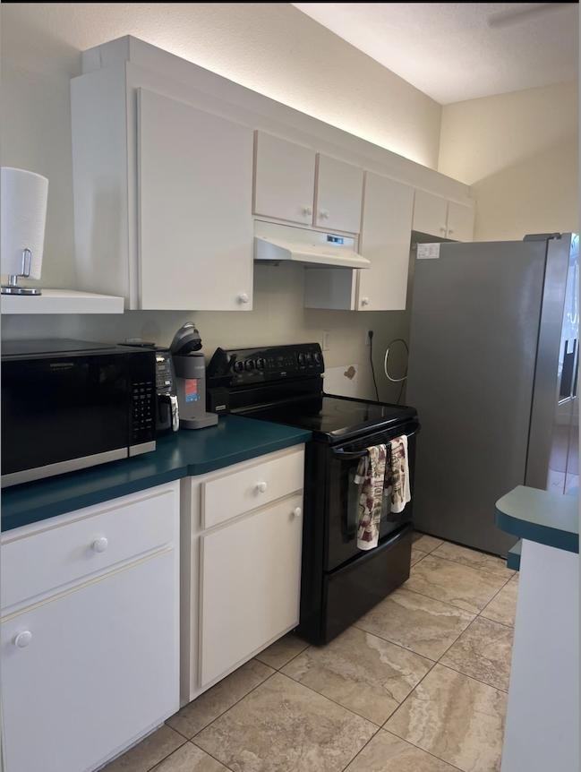 Blythe Ave - Photo 4 of 17