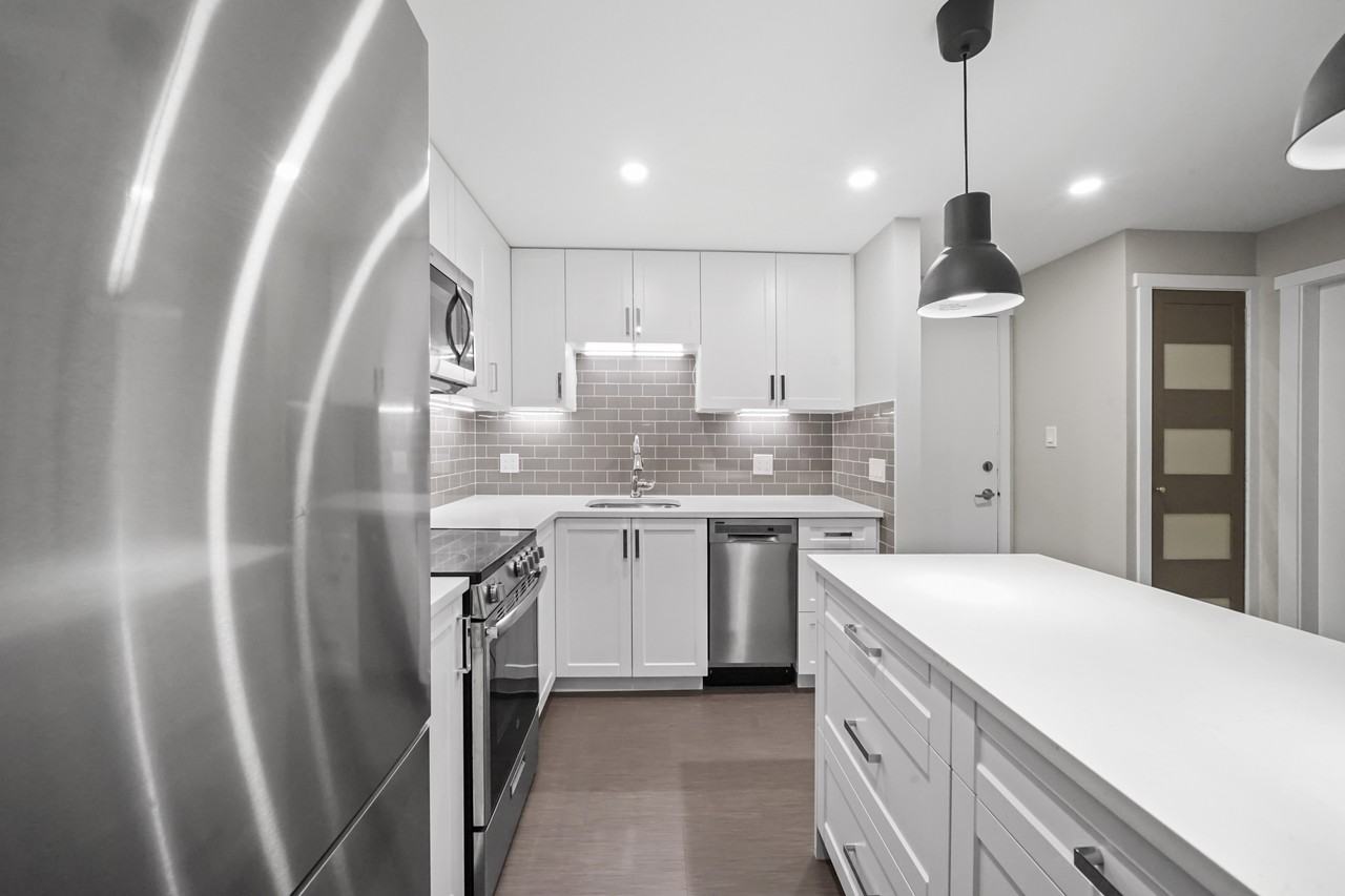 2910 Alder Street #403 - Photo 5 of 24