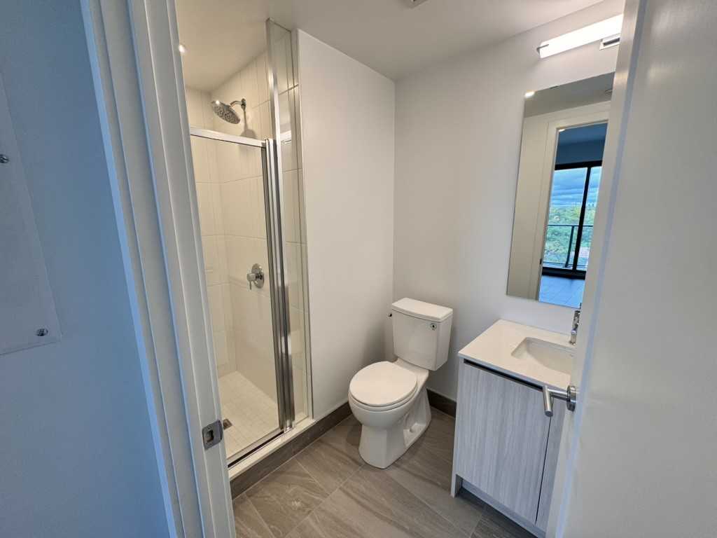 801 The Queensway #701 - Photo 5 of 13