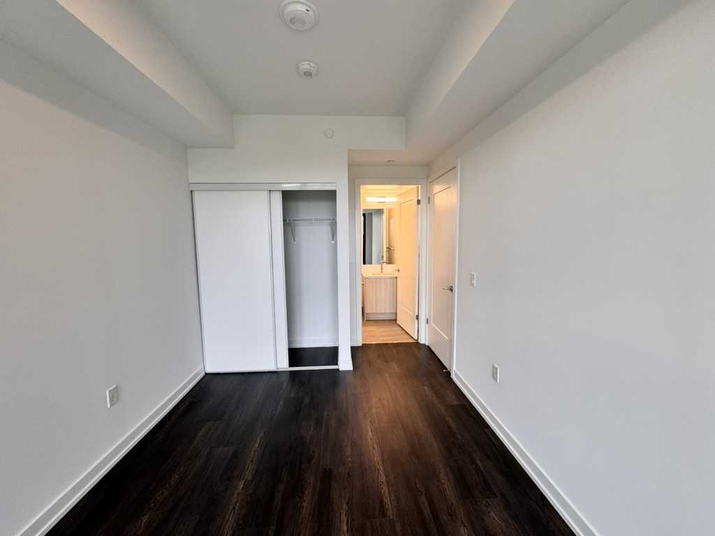 801 The Queensway #701 - Photo 6 of 13