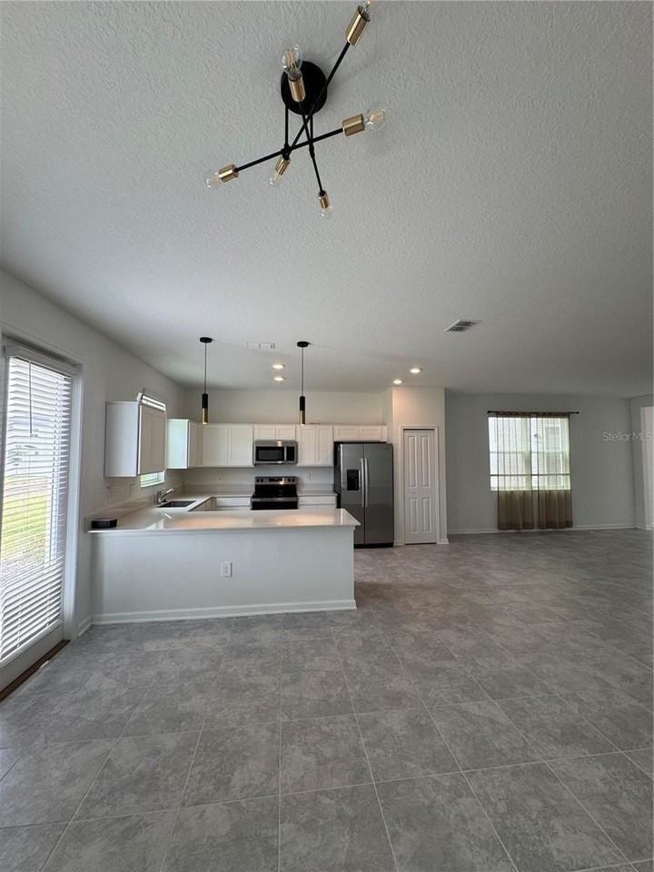 297 Bogey Dr - Photo 3 of 21