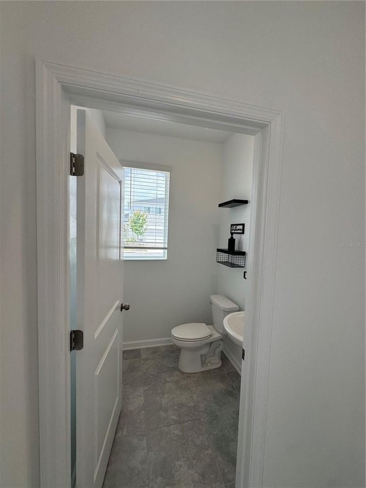 297 Bogey Dr - Photo 4 of 21