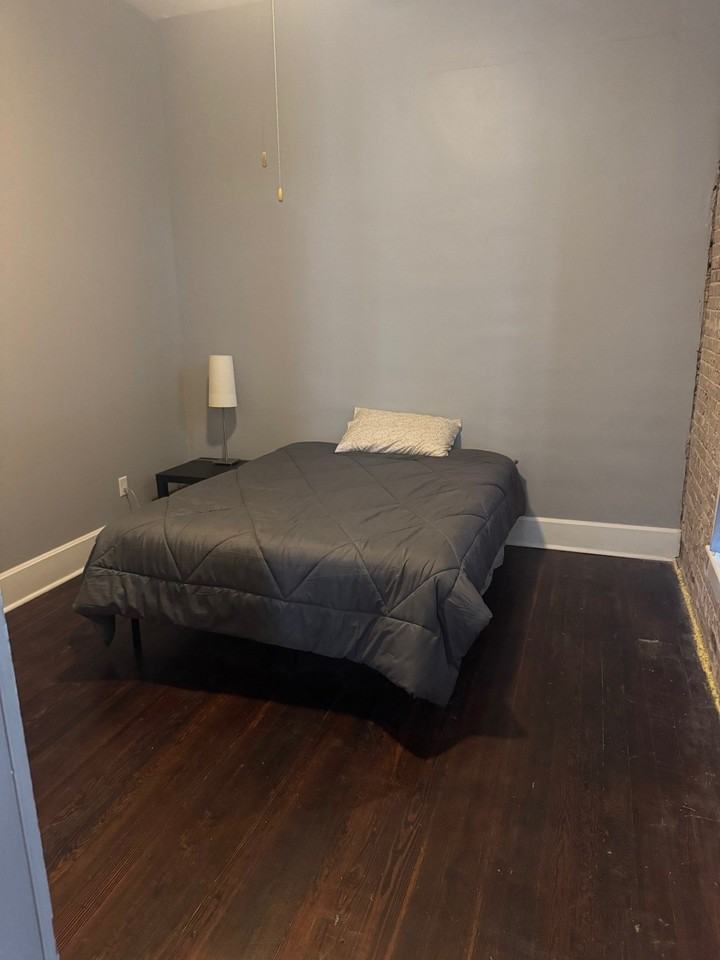 748 9th St #B - Photo 5 of 7