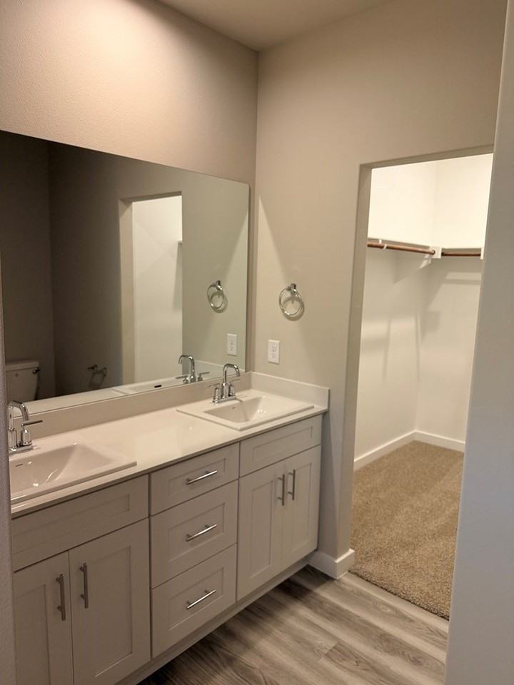 6418 Patrick Clay Dr - Photo 5 of 9
