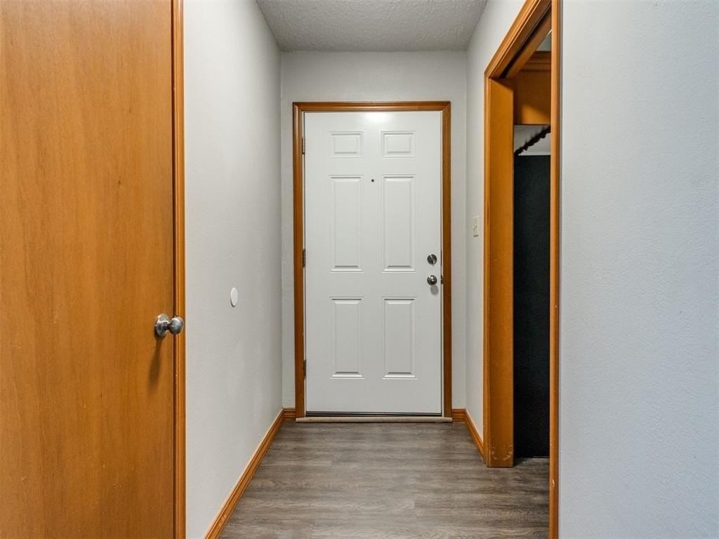 1639 Westbrooke Ter - Photo 2 of 27