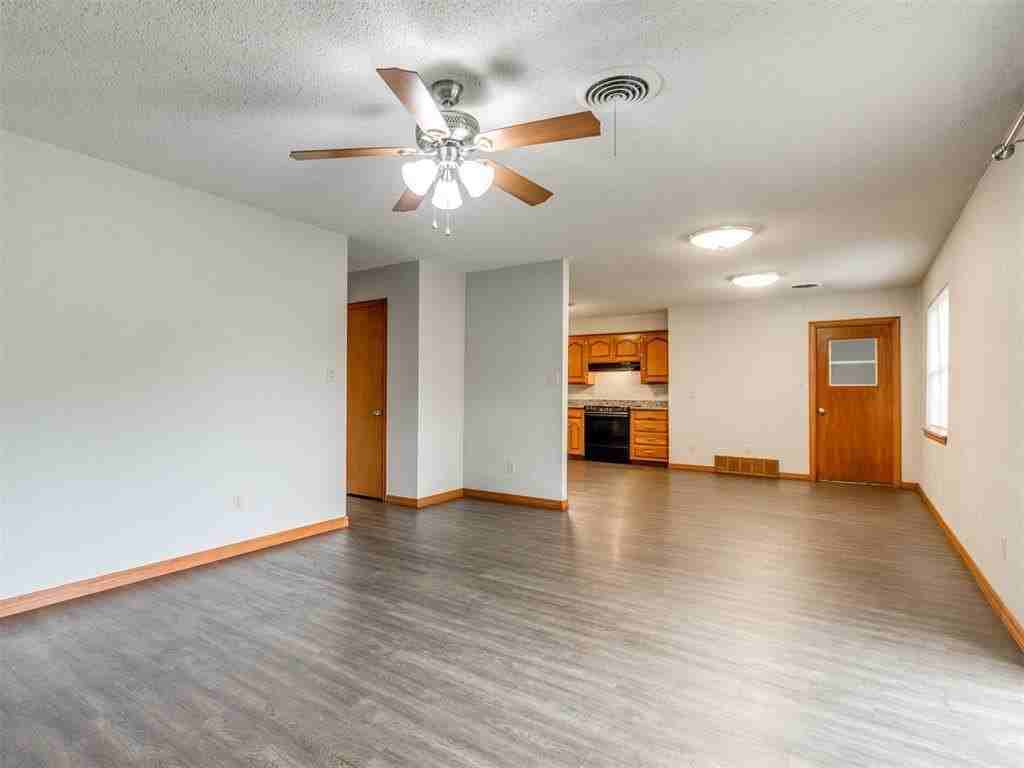 1639 Westbrooke Ter - Photo 7 of 27