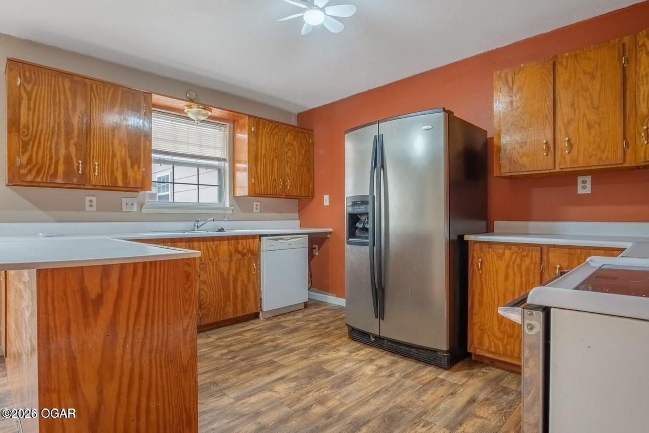 107 1/2 Terrill Ln - Photo 5 of 12