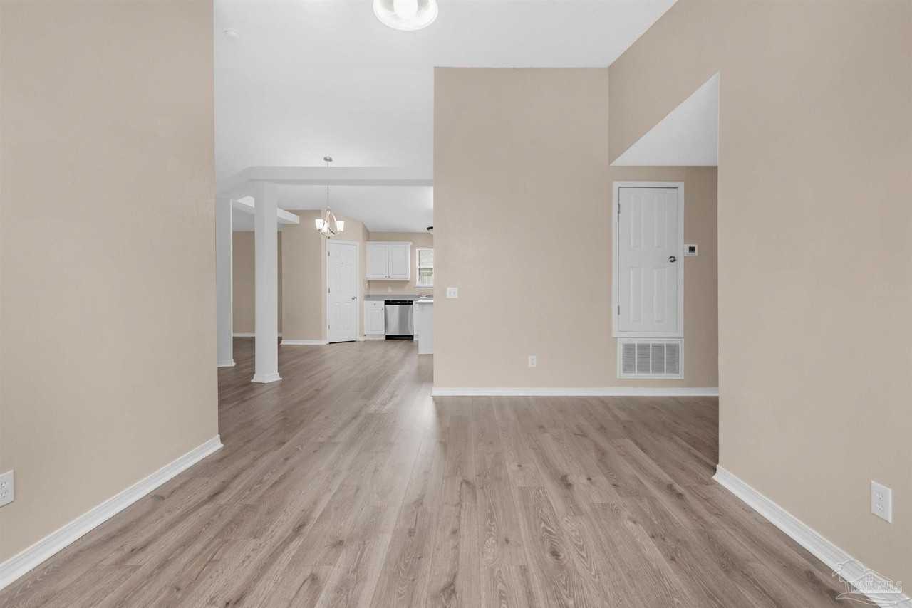 2227 Parker Place Ct - Photo 7 of 36