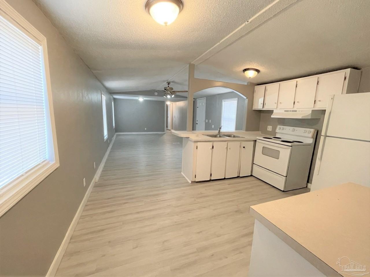 8103 N Palafox St #6 - Photo 3 of 10