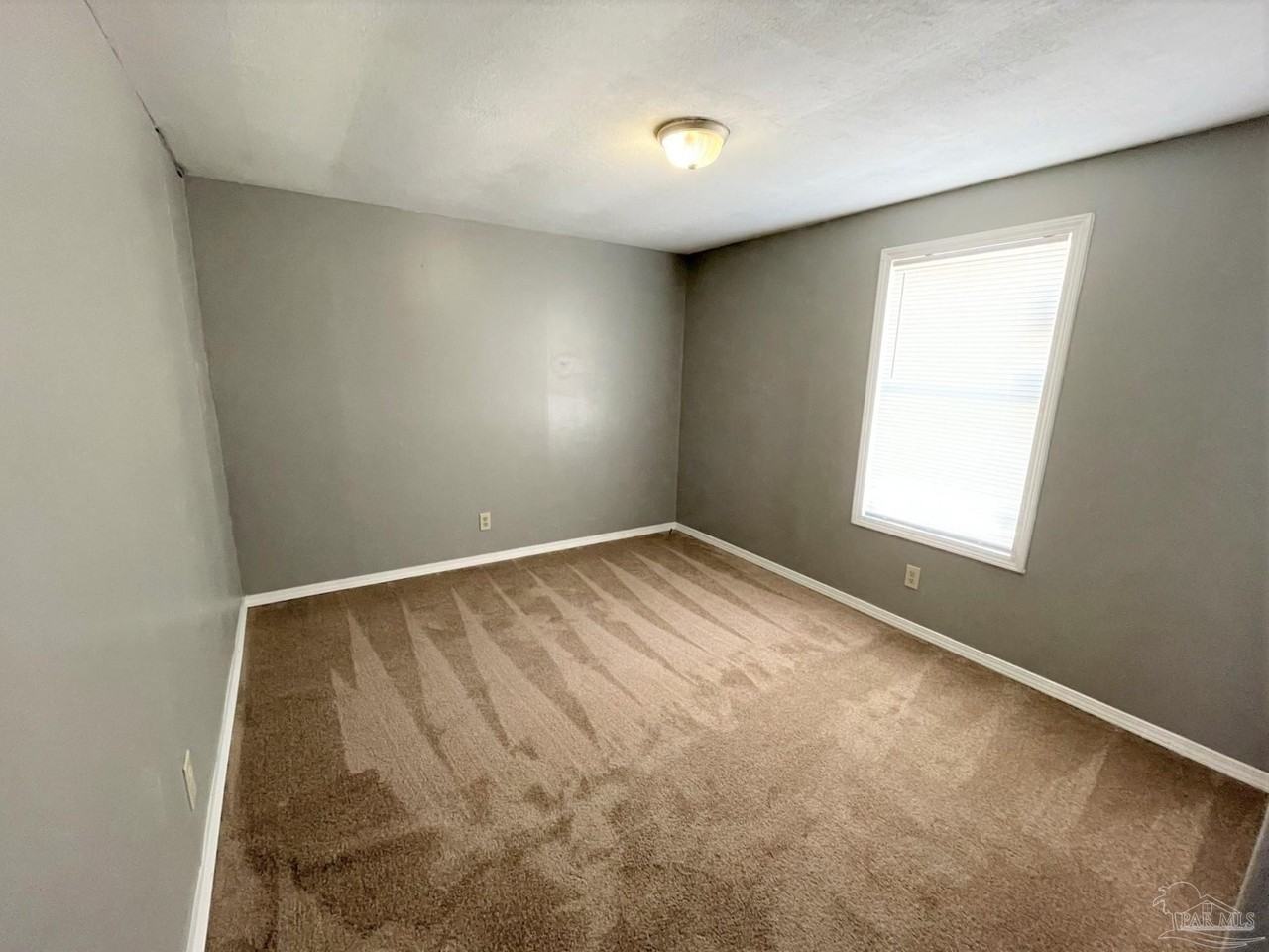 8103 N Palafox St #6 - Photo 5 of 10