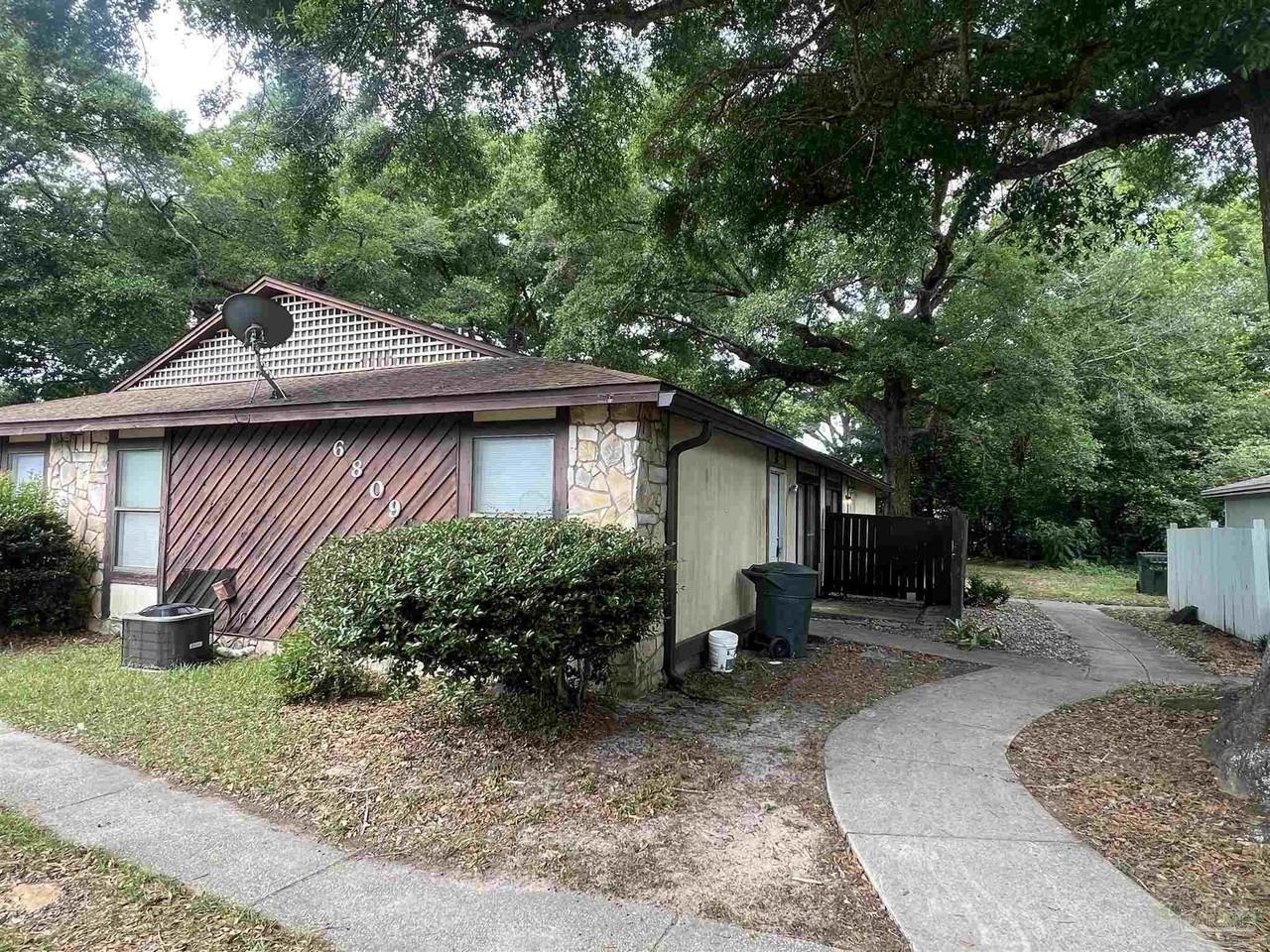 6809 Tiki Ln #2