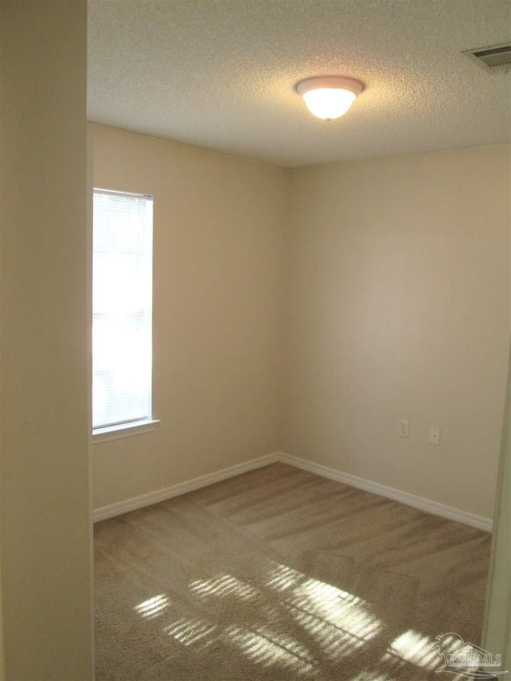 4064 Glenway Dr - Photo 4 of 7