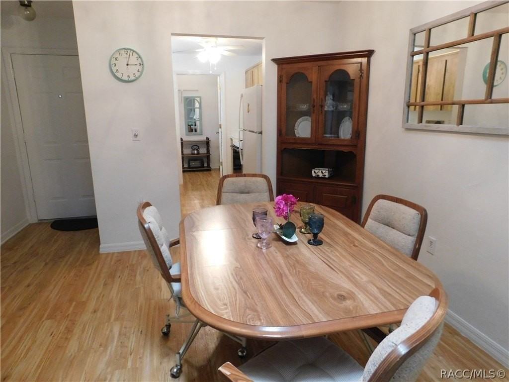 741 E Hartford St - Photo 3 of 15