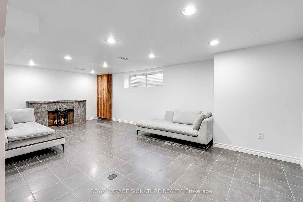 173 Rathburn Road - Photo 2 of 16