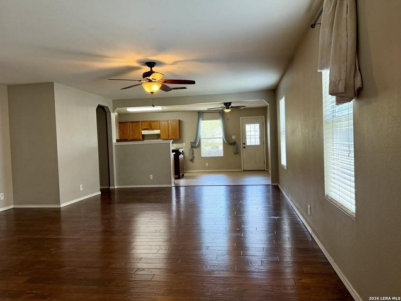 241 Jordan Pl - Photo 3 of 15