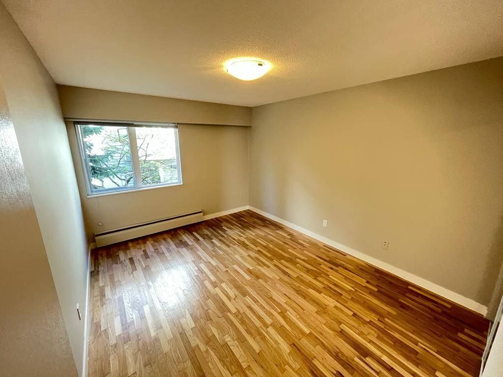 121 West 20th Street #206 - Photo 4 of 19