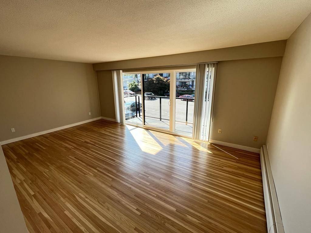 121 West 20th Street #206 - Photo 6 of 19