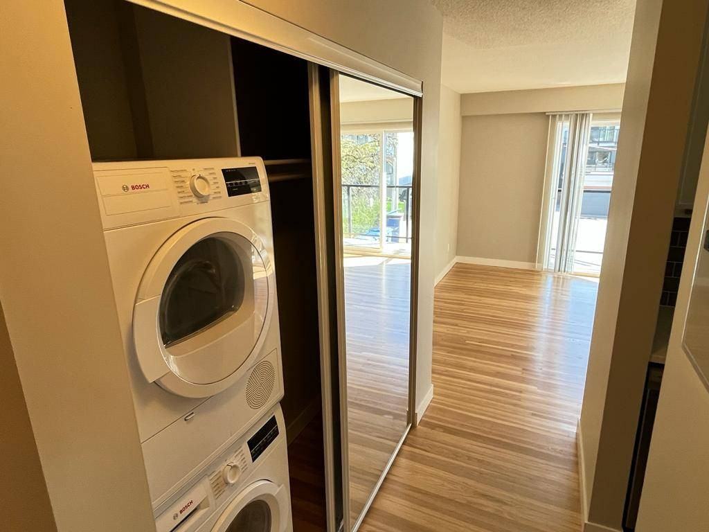 121 West 20th Street #206 - Photo 7 of 19