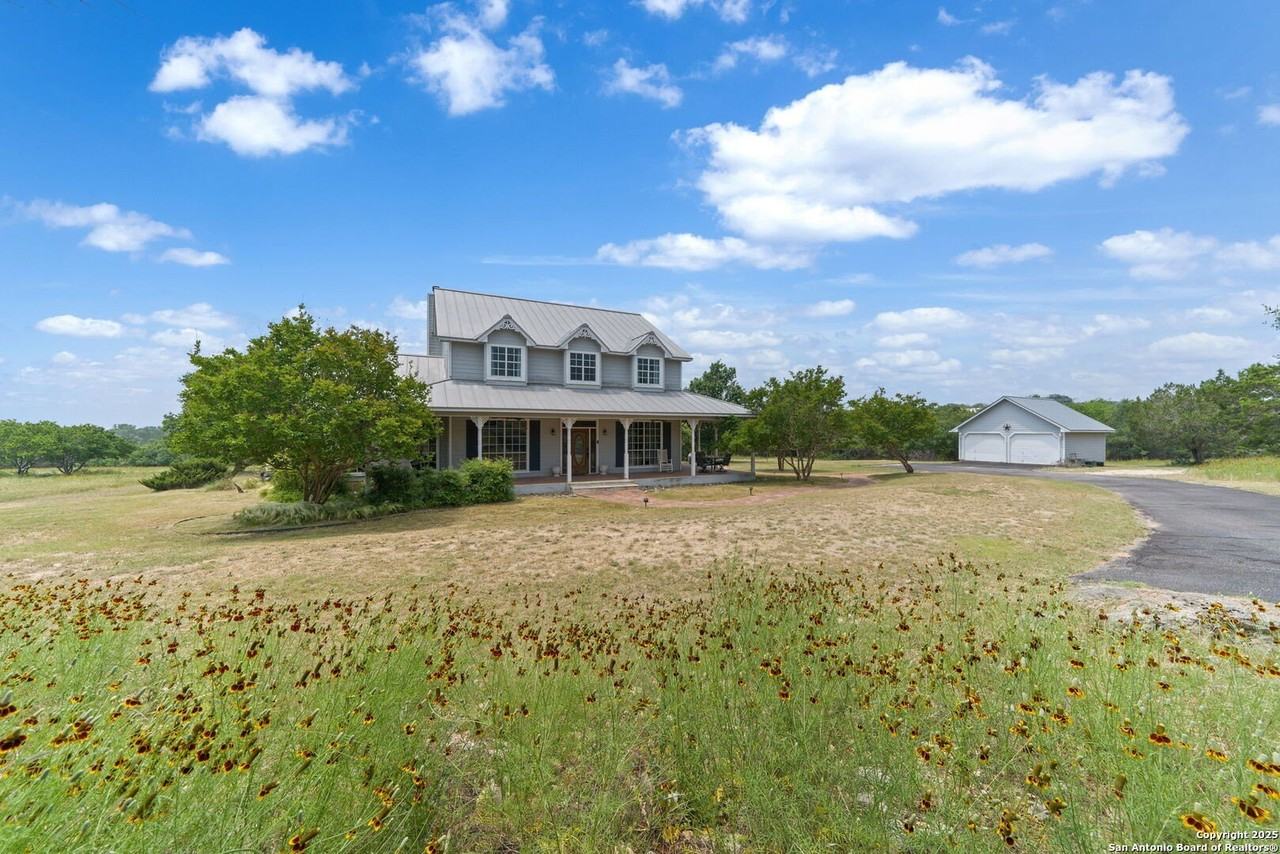 103 Saddle View Dr - Photo 4 of 35