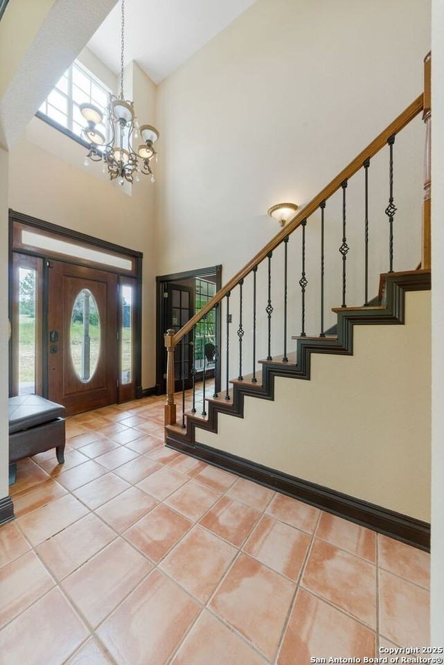 103 Saddle View Dr - Photo 6 of 35