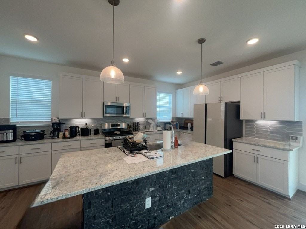 9531 Stillwater Pass - Photo 7 of 50