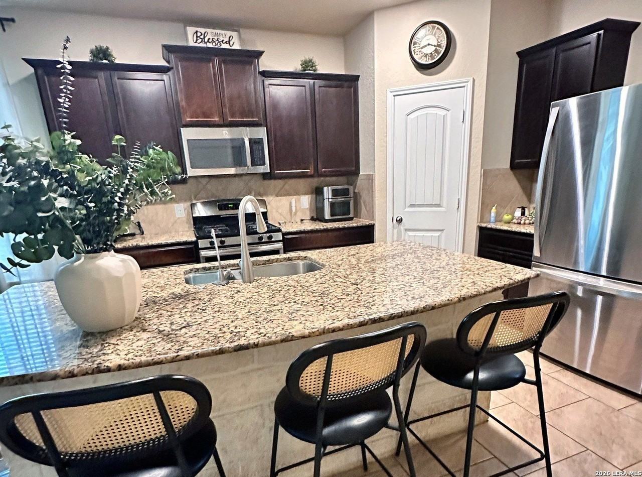 22414 Akin Hts - Photo 5 of 32