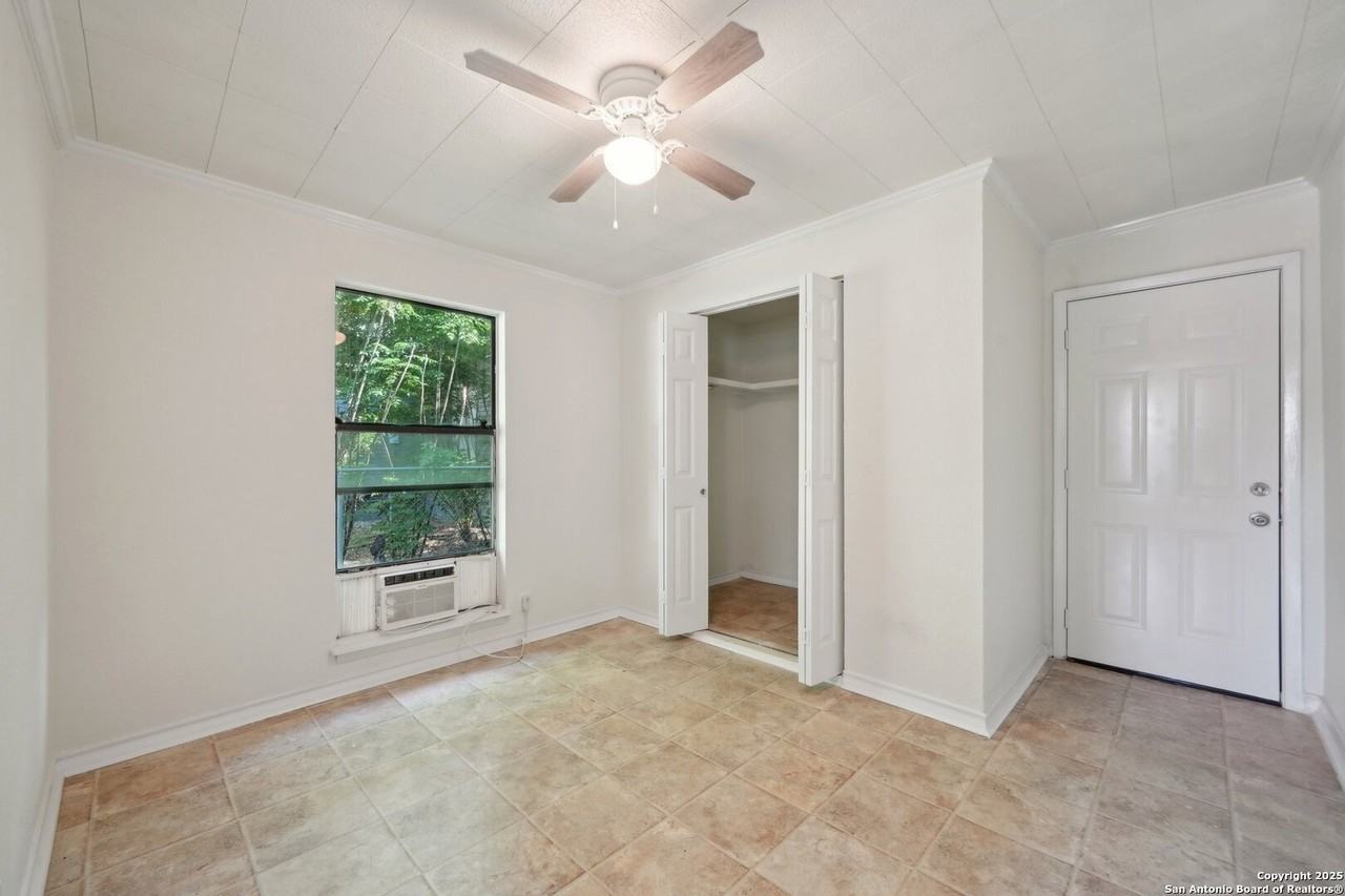 407 Haverford Dr - Photo 6 of 25