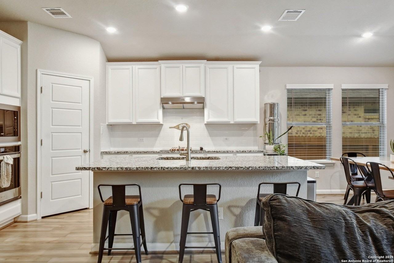 3053 Casillero St - Photo 5 of 31