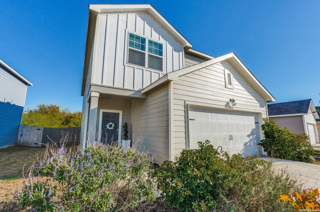 5628 Pearl Mdw - Photo 2 of 28