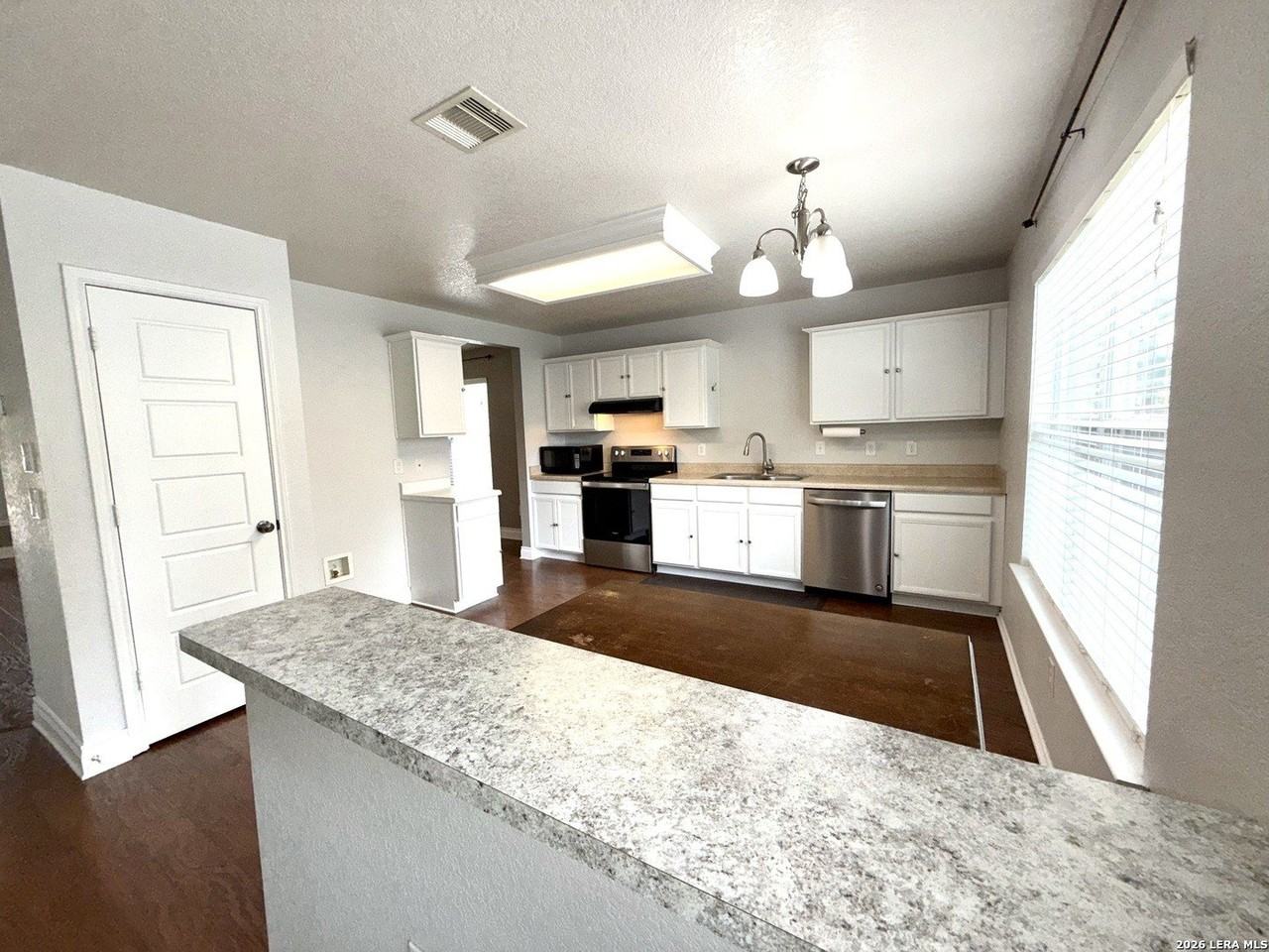 11218 Acuff Sta - Photo 5 of 23