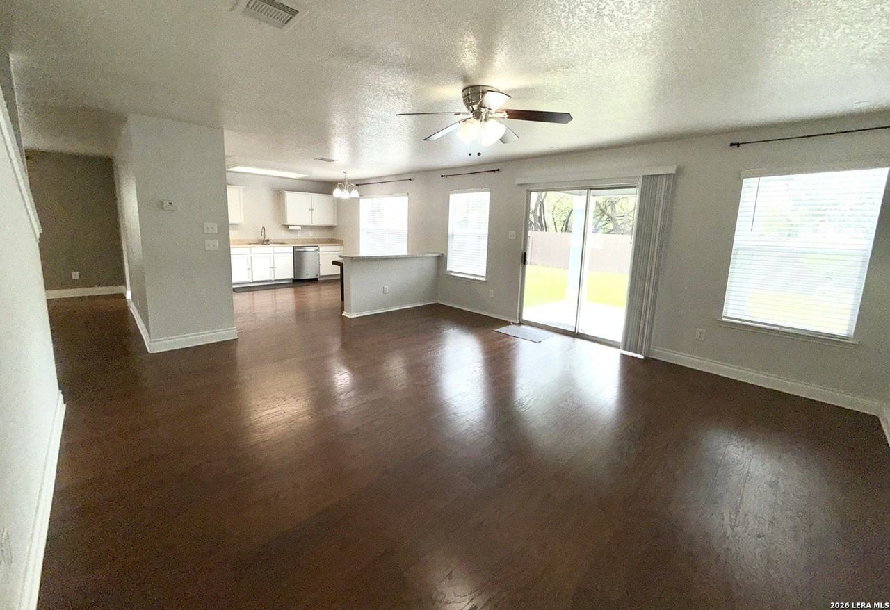 11218 Acuff Sta - Photo 7 of 23