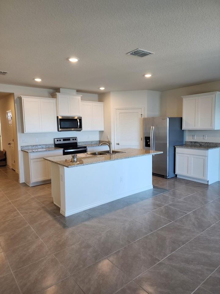 4946 Barr St - Photo 3 of 17