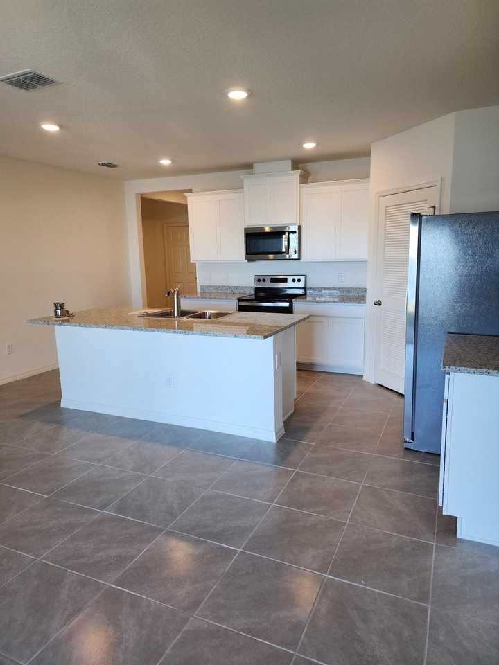 4946 Barr St - Photo 4 of 17